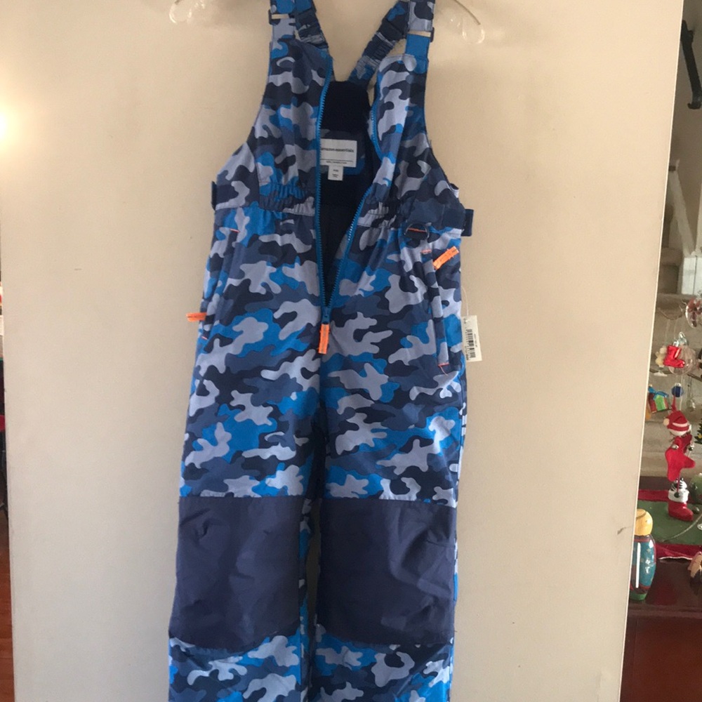 Snow Bib Overalls NWT Size Medium (8)